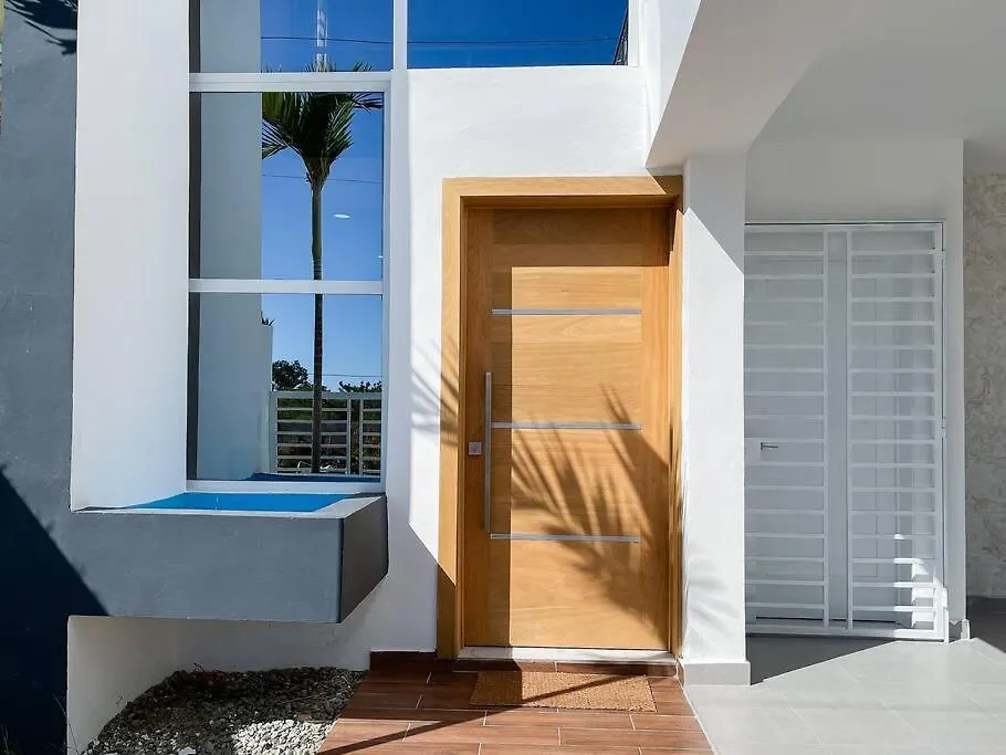 Villa Ana Luisa - Pool, Ac, 3Min To Beach, Modern 3Bd/3.5Ba La Romana Holiday home